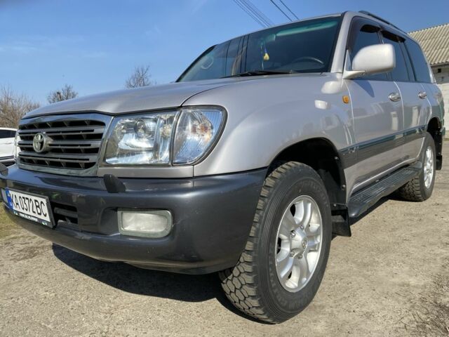 Серый Тойота Ленд Крузер 100, объемом двигателя 0 л и пробегом 360 тыс. км за 14000 $, фото 1 на Automoto.ua