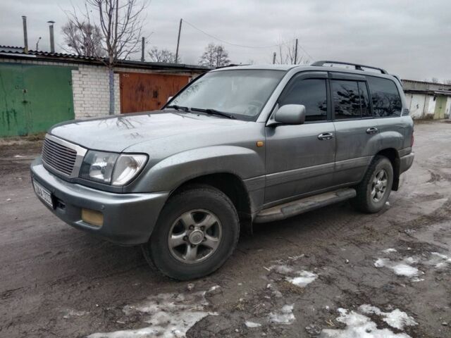 Сірий Тойота Ленд Крузер 100, об'ємом двигуна 0 л та пробігом 300 тис. км за 399500 $, фото 1 на Automoto.ua