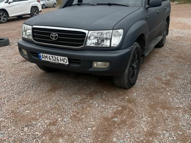 Синий Тойота Ленд Крузер 100, объемом двигателя 4.2 л и пробегом 225 тыс. км за 16000 $, фото 1 на Automoto.ua