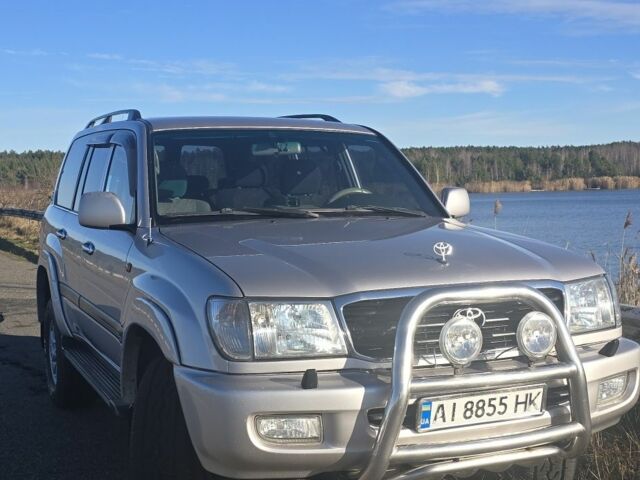 Сірий Тойота Ленд Крузер 105, об'ємом двигуна 4.2 л та пробігом 231 тис. км за 25000 $, фото 1 на Automoto.ua