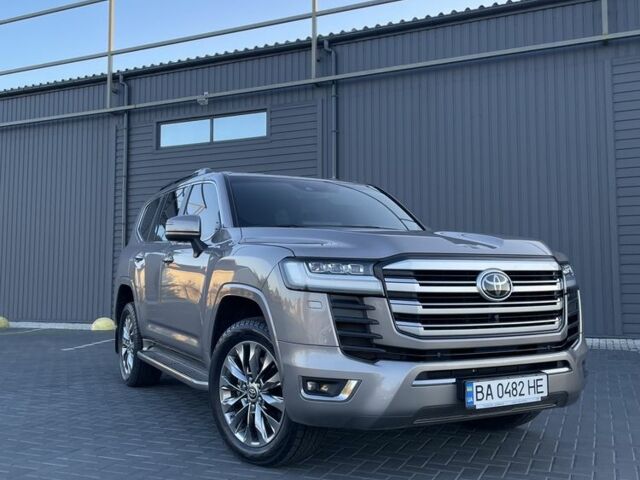 Бежевый Тойота Ленд Крузер 200, объемом двигателя 3.4 л и пробегом 22 тыс. км за 93000 $, фото 1 на Automoto.ua