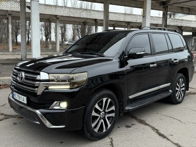 Чорний Тойота Ленд Крузер 200, об'ємом двигуна 4.7 л та пробігом 315 тис. км за 28500 $, фото 1 на Automoto.ua