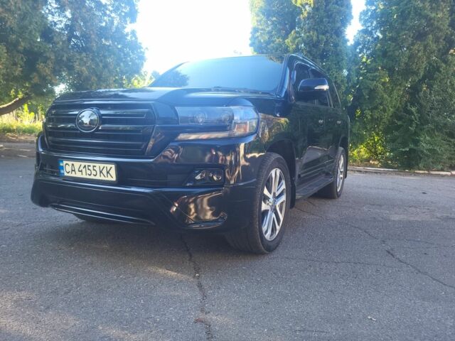 Черный Тойота Ленд Крузер 200, объемом двигателя 4.5 л и пробегом 244 тыс. км за 32000 $, фото 1 на Automoto.ua