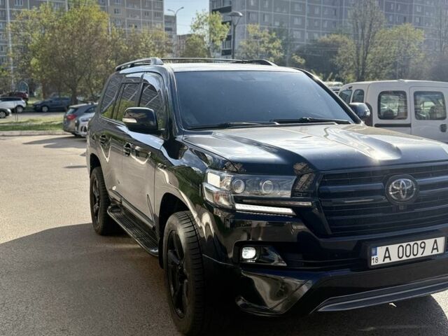 Чорний Тойота Ленд Крузер 200, об'ємом двигуна 4.7 л та пробігом 280 тис. км за 31100 $, фото 1 на Automoto.ua