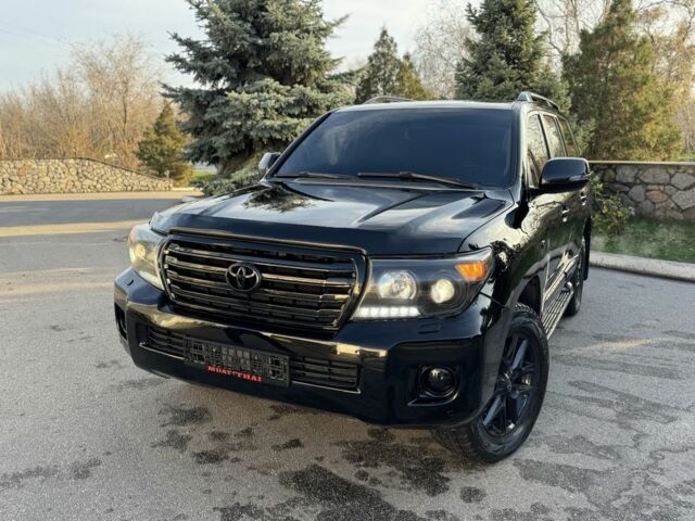 Черный Тойота Ленд Крузер 200, объемом двигателя 4.7 л и пробегом 220 тыс. км за 22800 $, фото 1 на Automoto.ua
