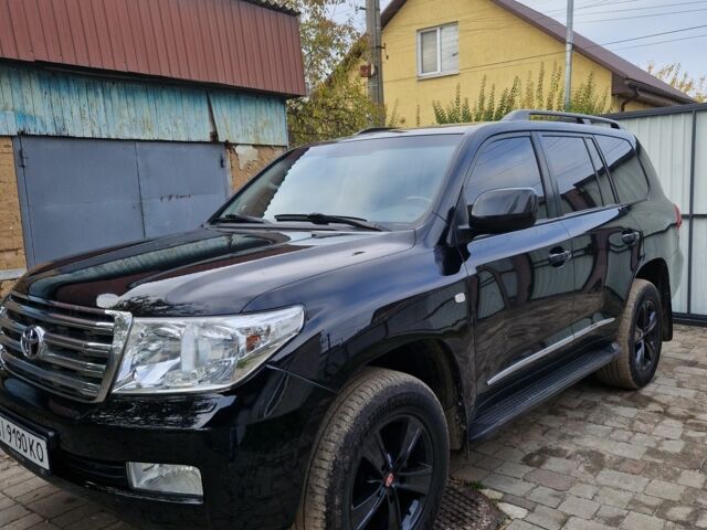 Черный Тойота Ленд Крузер 200, объемом двигателя 4.5 л и пробегом 320 тыс. км за 23500 $, фото 1 на Automoto.ua