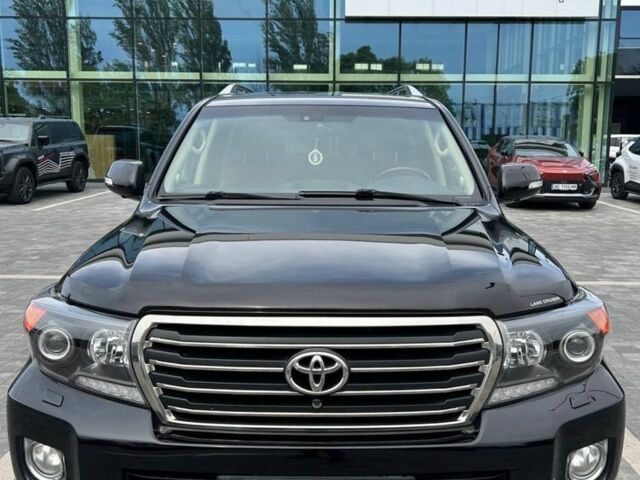 Черный Тойота Ленд Крузер 200, объемом двигателя 4.5 л и пробегом 152 тыс. км за 41000 $, фото 1 на Automoto.ua