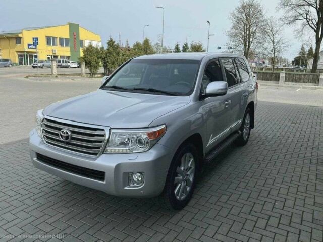 Серый Тойота Ленд Крузер 200, объемом двигателя 4.5 л и пробегом 270 тыс. км за 19900 $, фото 1 на Automoto.ua