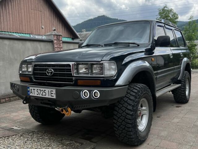 Зеленый Тойота Ленд Крузер 80, объемом двигателя 4.5 л и пробегом 374 тыс. км за 16500 $, фото 1 на Automoto.ua
