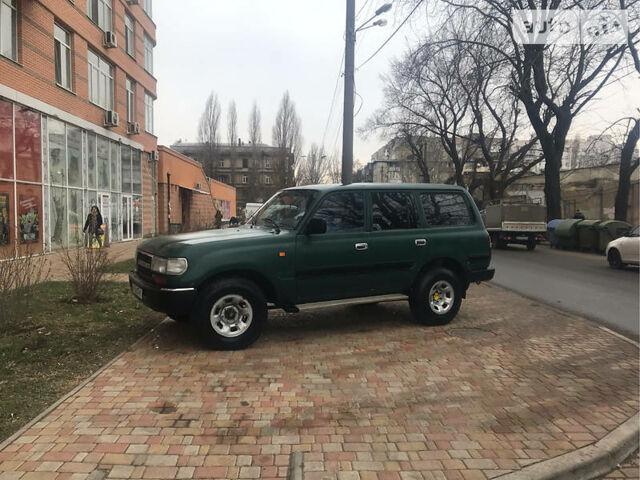 Зелений Тойота Ленд Крузер 80, об'ємом двигуна 4.2 л та пробігом 300 тис. км за 10300 $, фото 1 на Automoto.ua