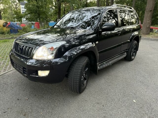 Чорний Тойота Ленд Крузер Прадо 120, об'ємом двигуна 4 л та пробігом 250 тис. км за 14999 $, фото 1 на Automoto.ua