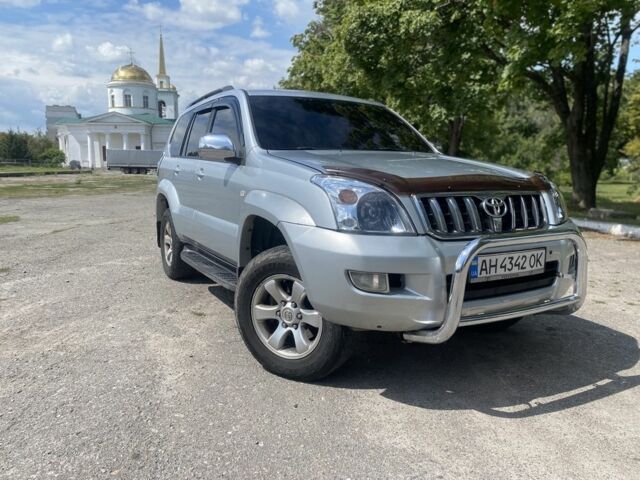 Серый Тойота Ленд Крузер Прадо 120, объемом двигателя 2.7 л и пробегом 294 тыс. км за 11500 $, фото 1 на Automoto.ua