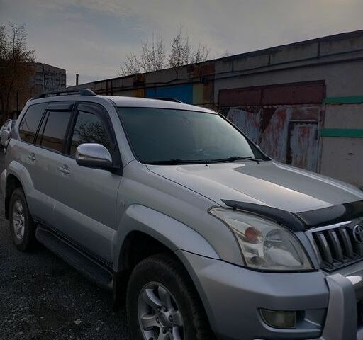 Серый Тойота Ленд Крузер Прадо 120, объемом двигателя 2.7 л и пробегом 250 тыс. км за 2600 $, фото 1 на Automoto.ua