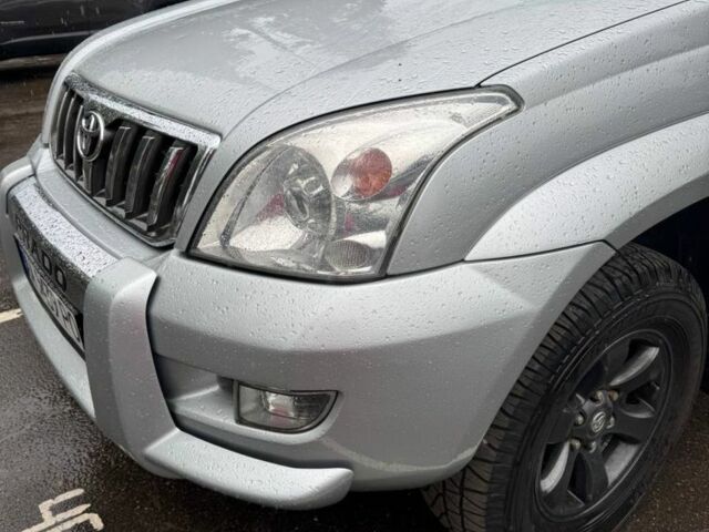 Серый Тойота Ленд Крузер Прадо 120, объемом двигателя 2.7 л и пробегом 310 тыс. км за 15500 $, фото 1 на Automoto.ua