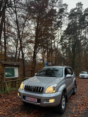 Сірий Тойота Ленд Крузер Прадо 120, об'ємом двигуна 3 л та пробігом 287 тис. км за 2600 $, фото 1 на Automoto.ua