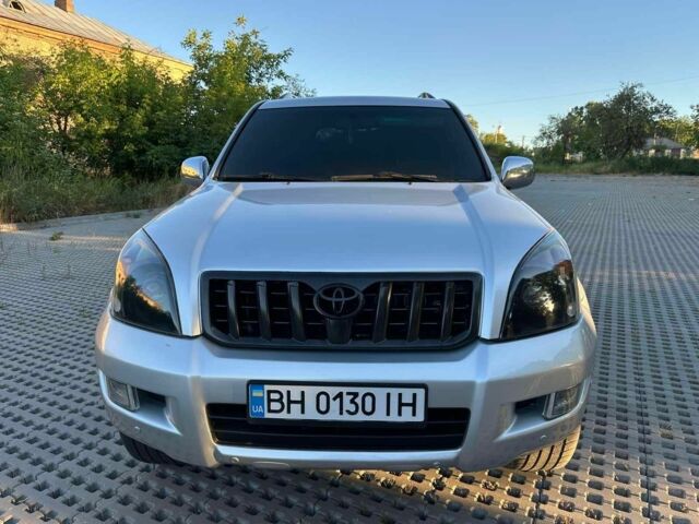 Сірий Тойота Ленд Крузер Прадо 120, об'ємом двигуна 4 л та пробігом 250 тис. км за 17500 $, фото 1 на Automoto.ua