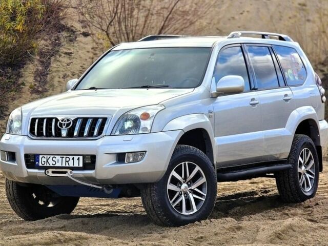Серый Тойота Ленд Крузер Прадо 120, объемом двигателя 3 л и пробегом 200 тыс. км за 3500 $, фото 1 на Automoto.ua