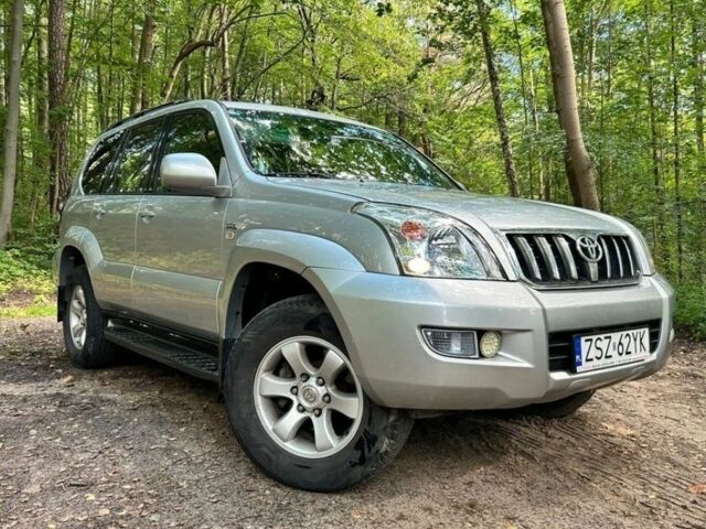 Серый Тойота Ленд Крузер Прадо 120, объемом двигателя 3 л и пробегом 244 тыс. км за 2608 $, фото 1 на Automoto.ua