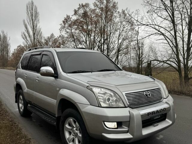 Серый Тойота Ленд Крузер Прадо 120, объемом двигателя 4 л и пробегом 193 тыс. км за 15900 $, фото 1 на Automoto.ua