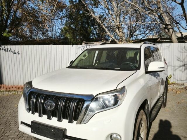 Белый Тойота Ленд Крузер Прадо 150, объемом двигателя 2.8 л и пробегом 156 тыс. км за 22000 $, фото 1 на Automoto.ua