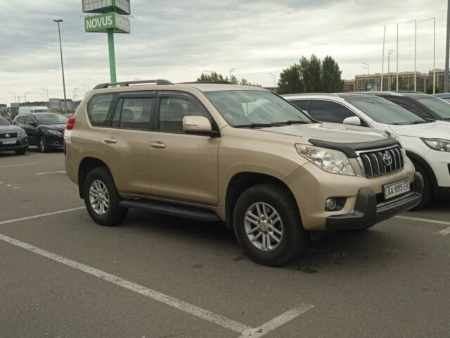 Бежевий Тойота Ленд Крузер Прадо 150, об'ємом двигуна 2.7 л та пробігом 180 тис. км за 24999 $, фото 1 на Automoto.ua