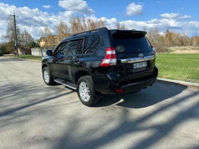 Черный Тойота Ленд Крузер Прадо 150, объемом двигателя 4 л и пробегом 231 тыс. км за 26500 $, фото 1 на Automoto.ua