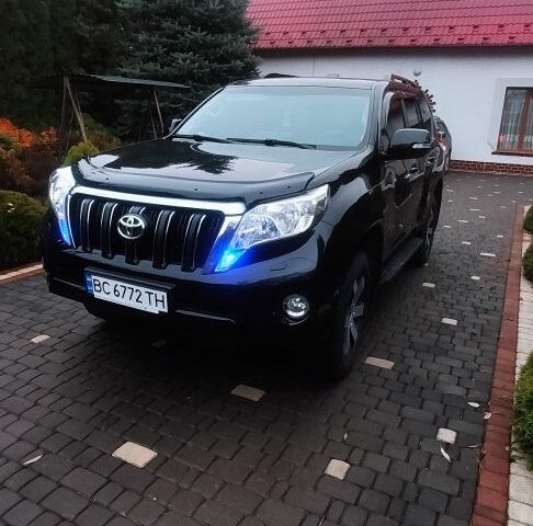 Чорний Тойота Ленд Крузер Прадо 150, об'ємом двигуна 2.7 л та пробігом 159 тис. км за 27777 $, фото 1 на Automoto.ua