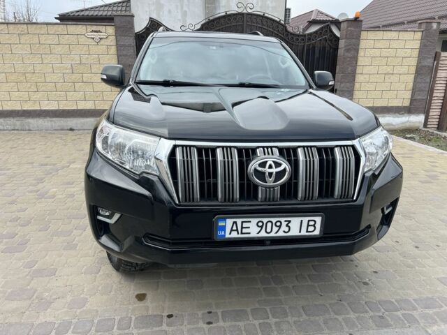 Черный Тойота Ленд Крузер Прадо 150, объемом двигателя 2.7 л и пробегом 81 тыс. км за 31000 $, фото 1 на Automoto.ua