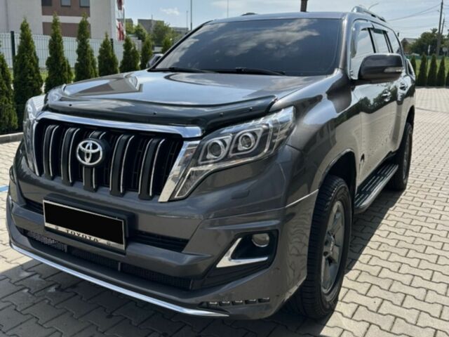 Серый Тойота Ленд Крузер Прадо 150, объемом двигателя 3 л и пробегом 583 тыс. км за 18300 $, фото 1 на Automoto.ua