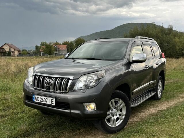 Сірий Тойота Ленд Крузер Прадо 150, об'ємом двигуна 3 л та пробігом 240 тис. км за 24500 $, фото 1 на Automoto.ua