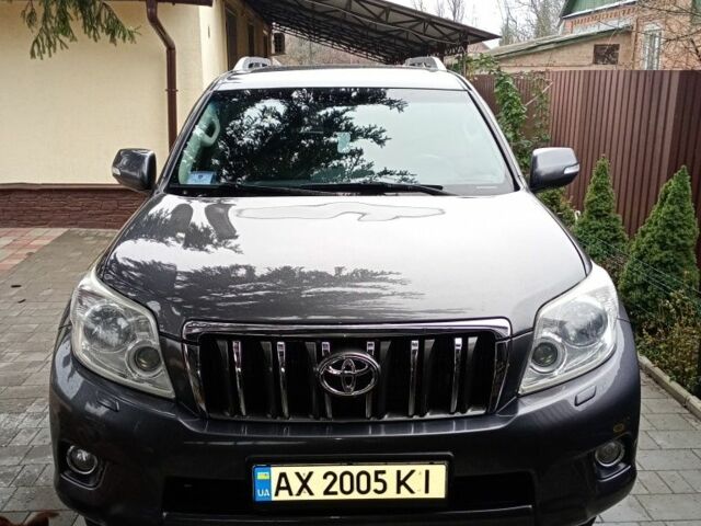 Сірий Тойота Ленд Крузер Прадо 150, об'ємом двигуна 4 л та пробігом 161 тис. км за 23000 $, фото 1 на Automoto.ua