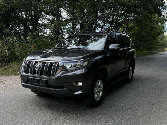 Сірий Тойота Ленд Крузер Прадо 150, об'ємом двигуна 2.8 л та пробігом 174 тис. км за 37500 $, фото 1 на Automoto.ua