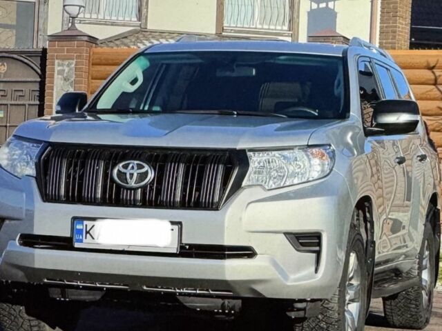 Сірий Тойота Ленд Крузер Прадо 150, об'ємом двигуна 0 л та пробігом 125 тис. км за 28200 $, фото 1 на Automoto.ua