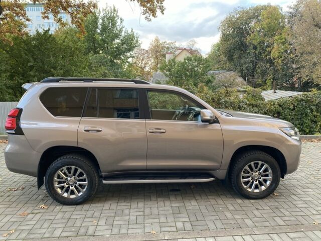 Тойота Ленд Крузер Прадо 150 2020 в Каменце-Подольском на Automoto.ua Серый Тойота Ленд Крузер Прадо 150, объемом двигателя 4 л и пробегом 60 тыс. км за 45000 $, фото 1 на Automoto.ua