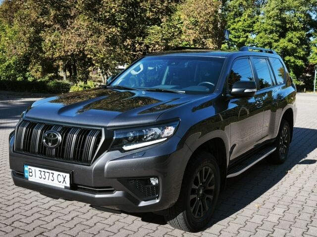 Сірий Тойота Ленд Крузер Прадо 150, об'ємом двигуна 2.8 л та пробігом 116 тис. км за 51000 $, фото 1 на Automoto.ua