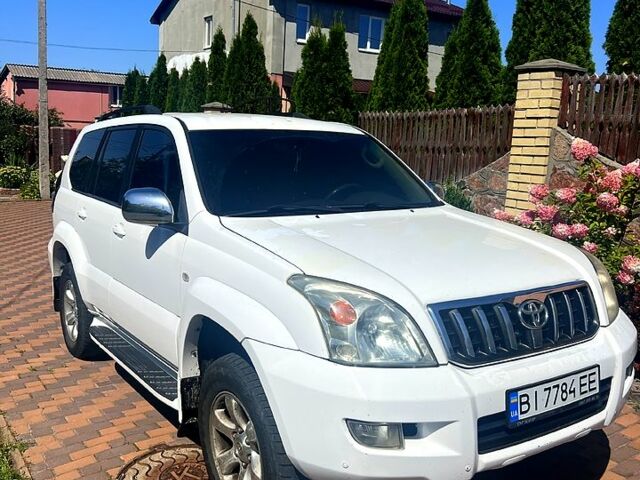 Белый Тойота Ленд Крузер Прадо, объемом двигателя 4 л и пробегом 228 тыс. км за 10500 $, фото 1 на Automoto.ua
