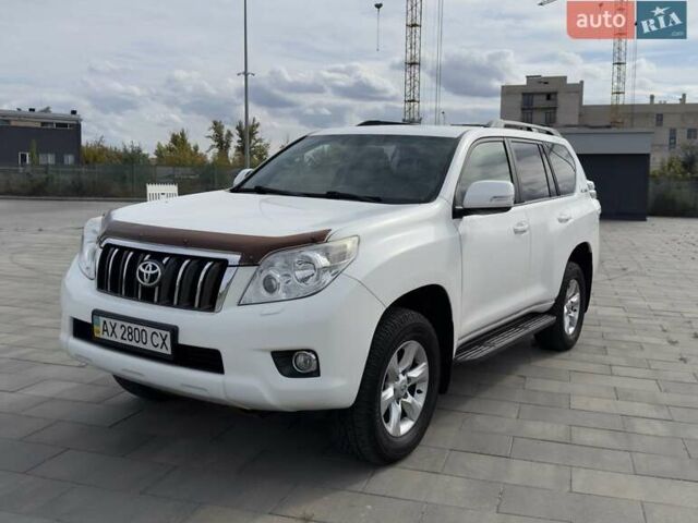 Білий Тойота Ленд Крузер Прадо, об'ємом двигуна 2.98 л та пробігом 208 тис. км за 25999 $, фото 1 на Automoto.ua