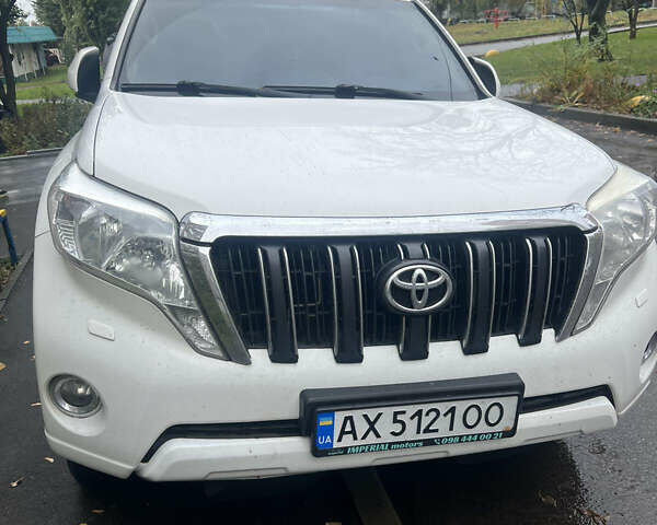 Белый Тойота Ленд Крузер Прадо, объемом двигателя 2.69 л и пробегом 130 тыс. км за 24000 $, фото 1 на Automoto.ua