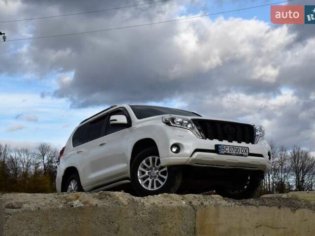 Белый Тойота Ленд Крузер Прадо, объемом двигателя 3 л и пробегом 231 тыс. км за 31700 $, фото 1 на Automoto.ua