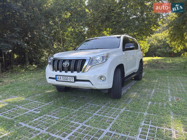 Белый Тойота Ленд Крузер Прадо, объемом двигателя 2.76 л и пробегом 161 тыс. км за 31900 $, фото 1 на Automoto.ua