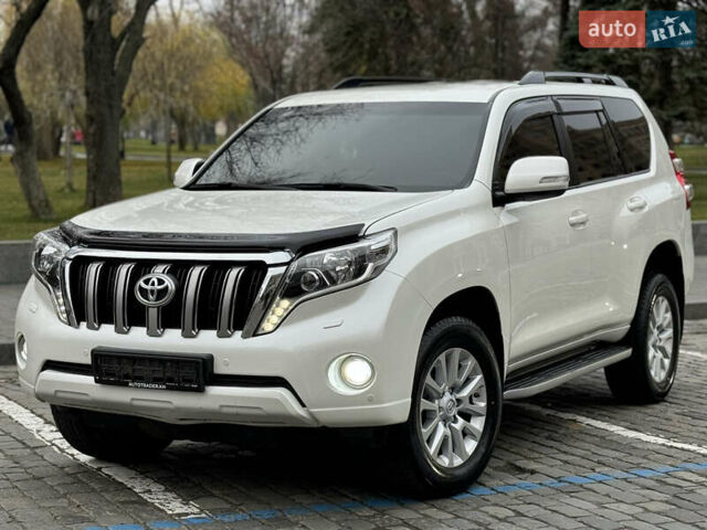 Белый Тойота Ленд Крузер Прадо, объемом двигателя 2.8 л и пробегом 280 тыс. км за 26999 $, фото 1 на Automoto.ua