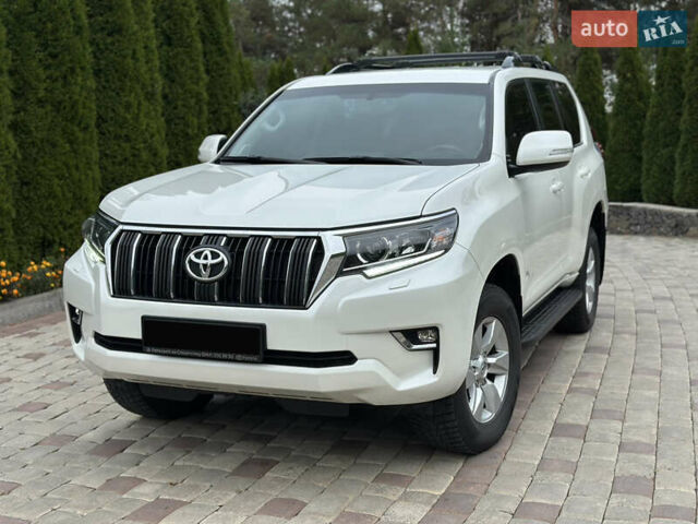 Белый Тойота Ленд Крузер Прадо, объемом двигателя 3.96 л и пробегом 131 тыс. км за 39900 $, фото 1 на Automoto.ua