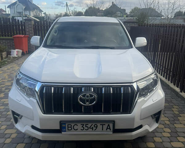Білий Тойота Ленд Крузер Прадо, об'ємом двигуна 2.76 л та пробігом 141 тис. км за 36300 $, фото 1 на Automoto.ua