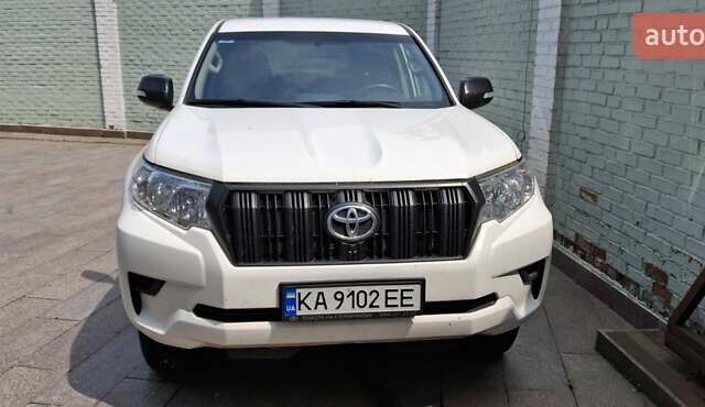 Белый Тойота Ленд Крузер Прадо, объемом двигателя 2.69 л и пробегом 73 тыс. км за 35000 $, фото 1 на Automoto.ua