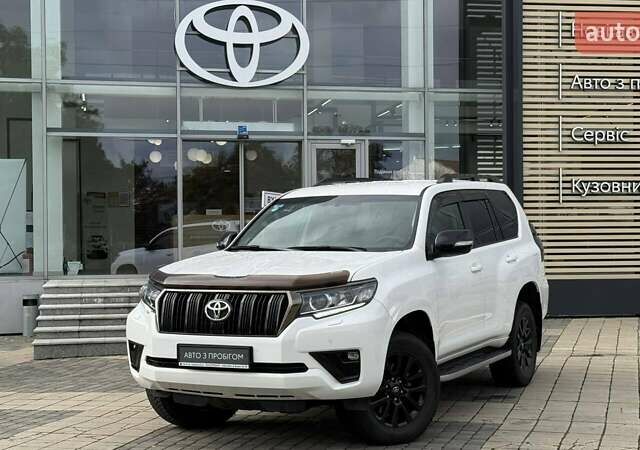 Белый Тойота Ленд Крузер Прадо, объемом двигателя 3.96 л и пробегом 78 тыс. км за 43500 $, фото 1 на Automoto.ua
