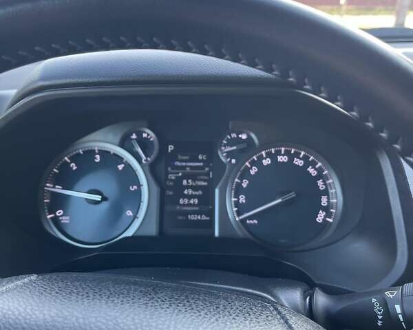 Бежевий Тойота Ленд Крузер Прадо, об'ємом двигуна 2.76 л та пробігом 49 тис. км за 47619 $, фото 1 на Automoto.ua