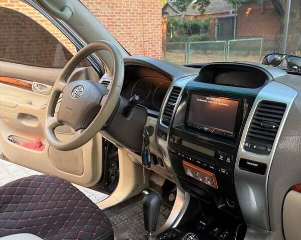 Черный Тойота Ленд Крузер Прадо, объемом двигателя 4 л и пробегом 336 тыс. км за 13000 $, фото 1 на Automoto.ua