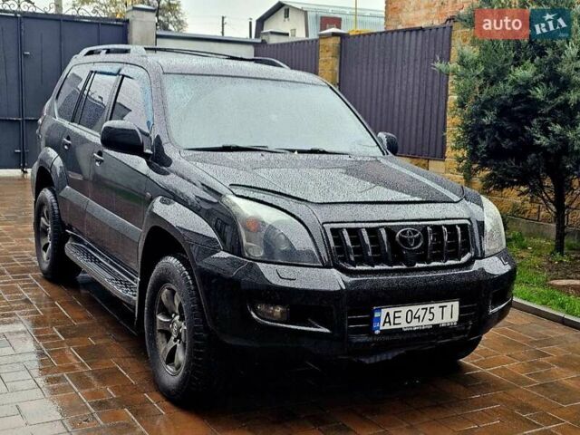 Черный Тойота Ленд Крузер Прадо, объемом двигателя 4 л и пробегом 297 тыс. км за 15800 $, фото 1 на Automoto.ua