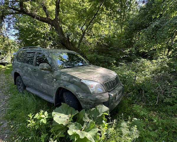 Черный Тойота Ленд Крузер Прадо, объемом двигателя 4 л и пробегом 260 тыс. км за 14000 $, фото 1 на Automoto.ua