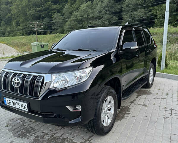 Черный Тойота Ленд Крузер Прадо, объемом двигателя 2.7 л и пробегом 131 тыс. км за 29500 $, фото 1 на Automoto.ua